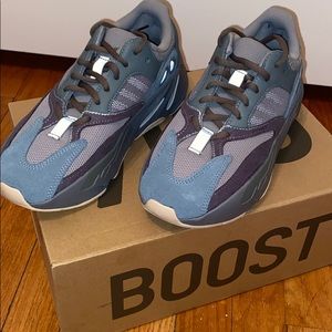 Authentic Yeezy Boost 700 FW2499 Teablu Sz 6.5
